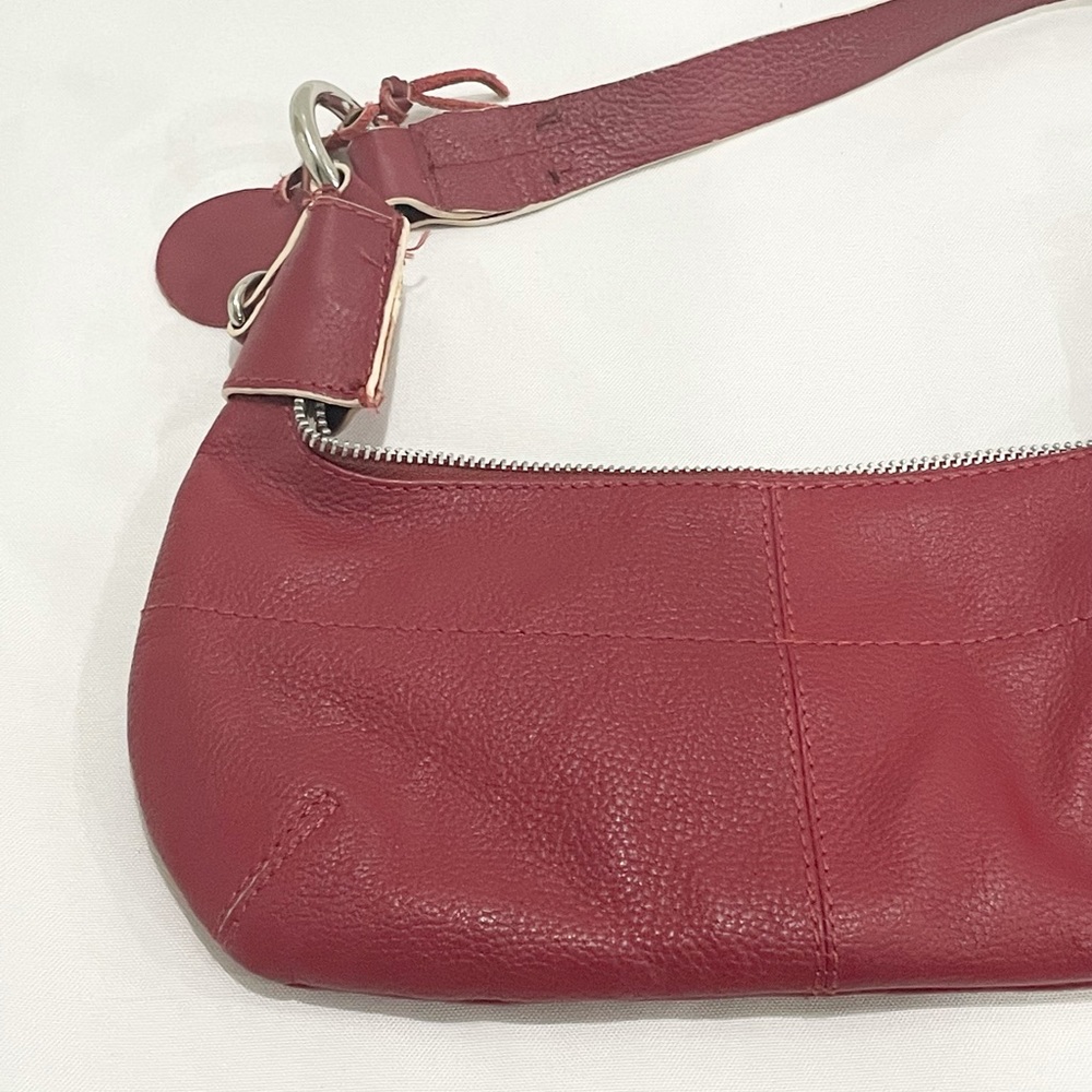 Red Handbag - Picture 2 of 6